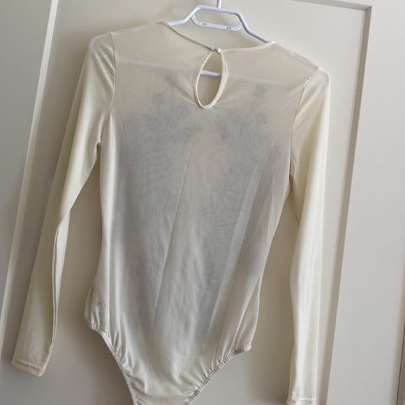 Embroidered bodysuit - Picture 3 of 3